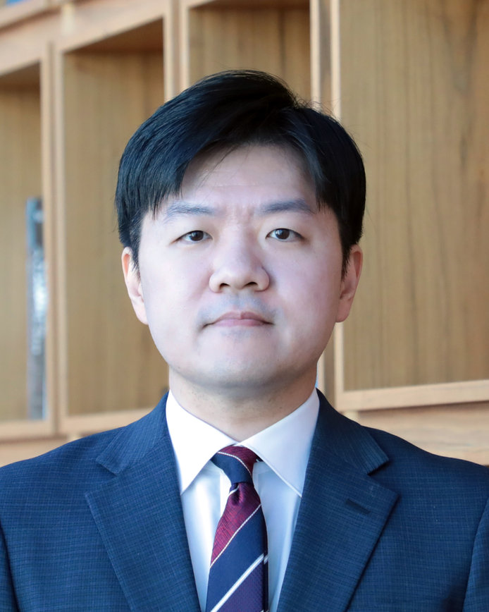 Portrait of Professor Jiyoon Kim